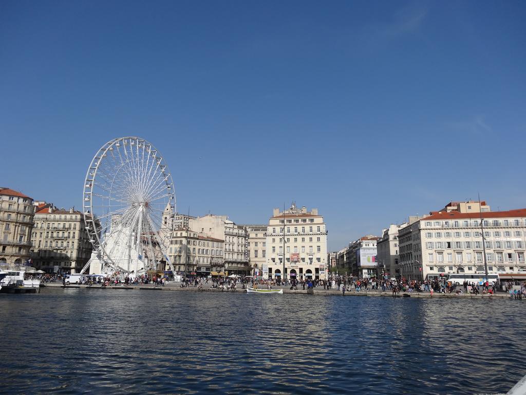 Duplex Des 13 Cantons Marseille Bagian luar foto