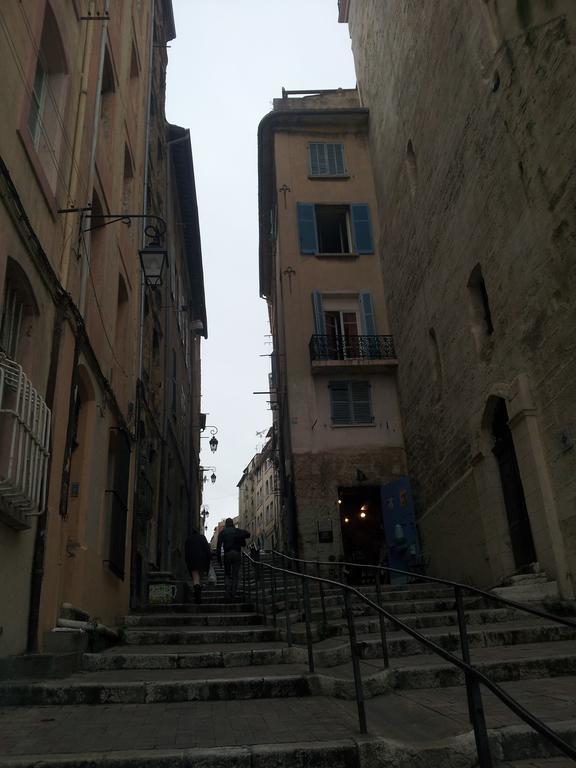 Duplex Des 13 Cantons Marseille Bagian luar foto